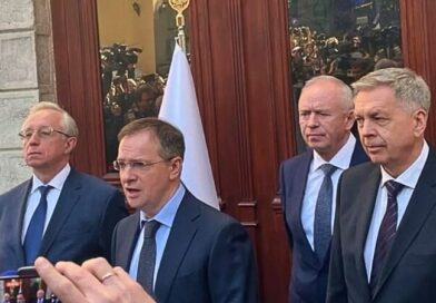 En Estambul, ambas delegaciones discuten intercambios masivos de prisioneros, devolución de niños y un posible alto el fuego parcial tras tres años sin diálogo directo.
