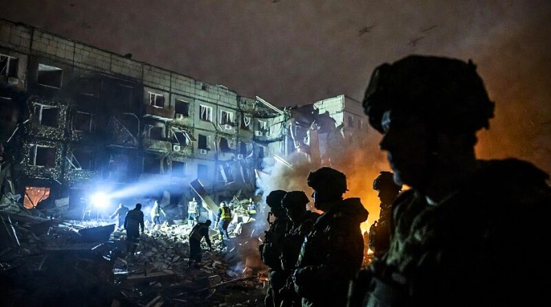 El mandatario ruso denunció un ataque con drones contra una residencia estudiantil en Lugansk y vinculó la “busificación” y la corrupción al “colapso catastrófico” de Kiev.