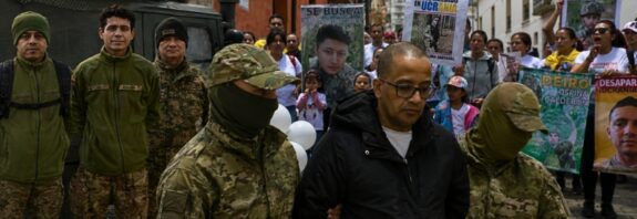 La próxima administración y el Legislativo enfrentan el desafío de frenar el éxodo de militares en reserva hacia guerras ajenas bajo promesas falsas.