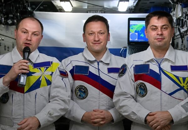 En órbita y con la patria en el corazón: tres tripulantes rusos envían un mensaje de unidad y orgullo nacional por el Día de Rusia.