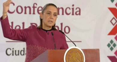 Sheinbaum responde desde Nayarit: "En México gobierna el pueblo y las mujeres" mientras la Casa Blanca endurece su discurso.