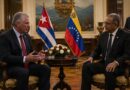 El presidente Miguel Díaz-Canel encabezó una delegación de alto nivel en la embajada venezolana en La Habana para firmar el libro de condolencias, mientras la isla refuerza su compromiso humanitario con los equipos de rescate que trabajan en el país sudamericano tras los devastadores sismos.